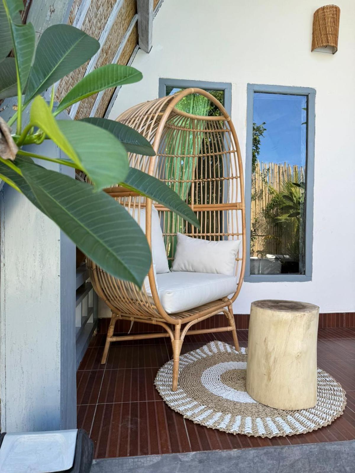 Capacabana Gili Apartment Gili Air Exterior photo
